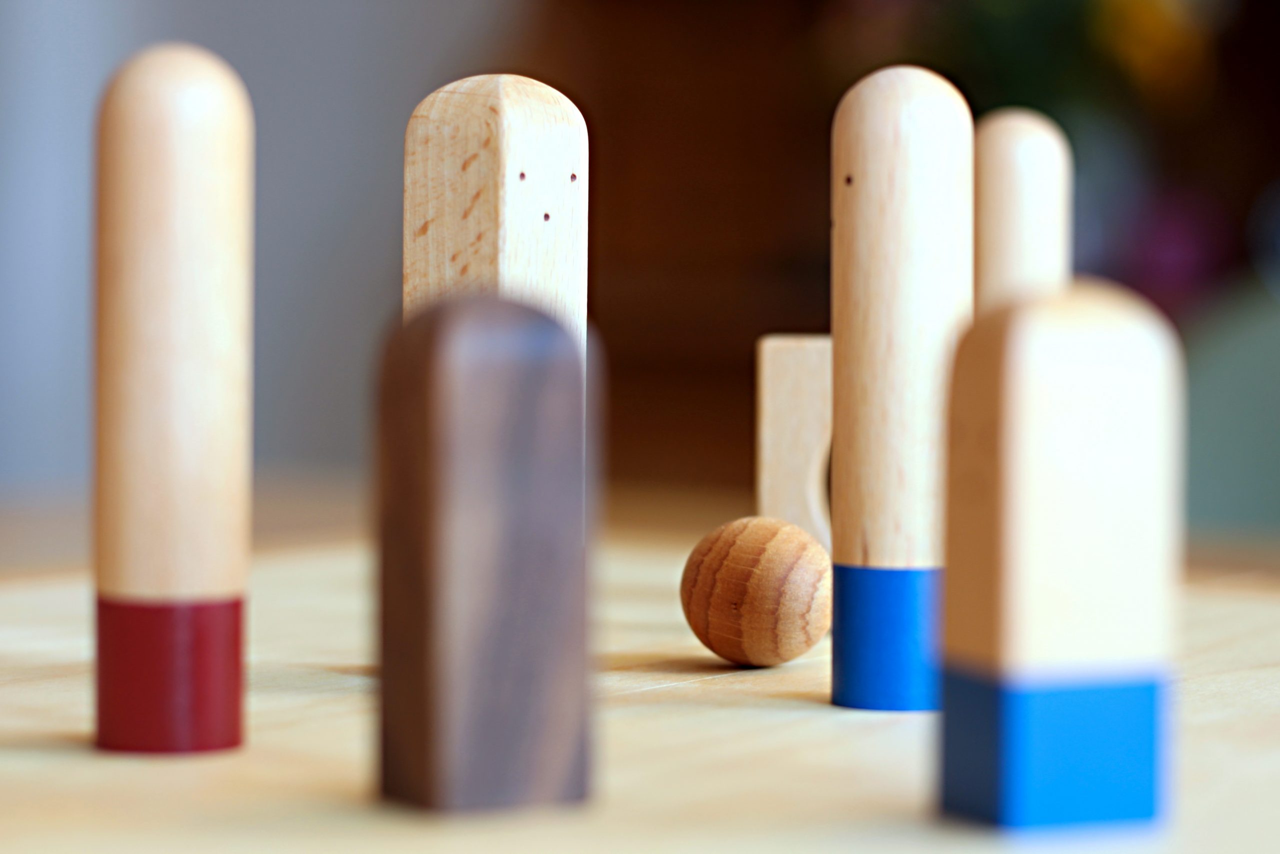 Familienaufstellung mit Holzfiguren Holzfiguren